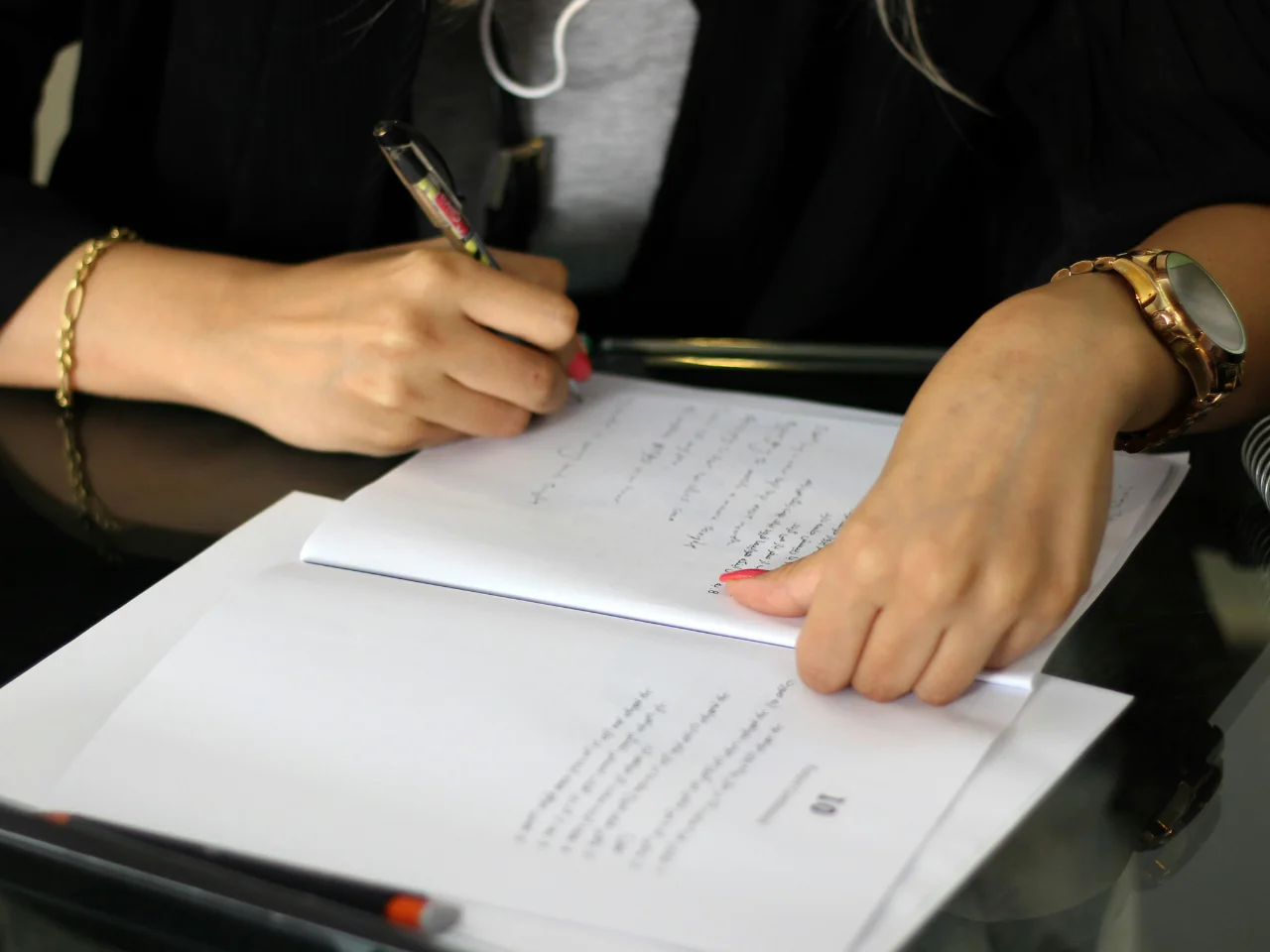 Completing an application for a Canadian birth certificate